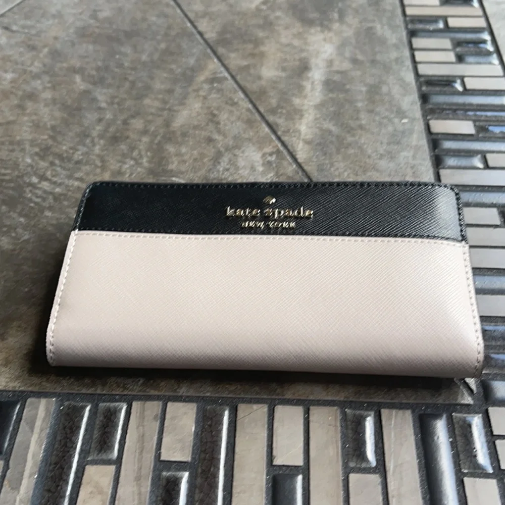 Kate Spade Staci Colorblock Large Slim Bifold Wallet:
saffiano - Picture 3 of 16